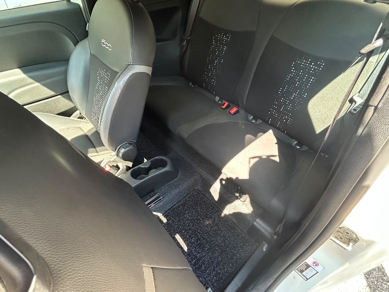 
								Fiat 500 hibryd connect pieno									